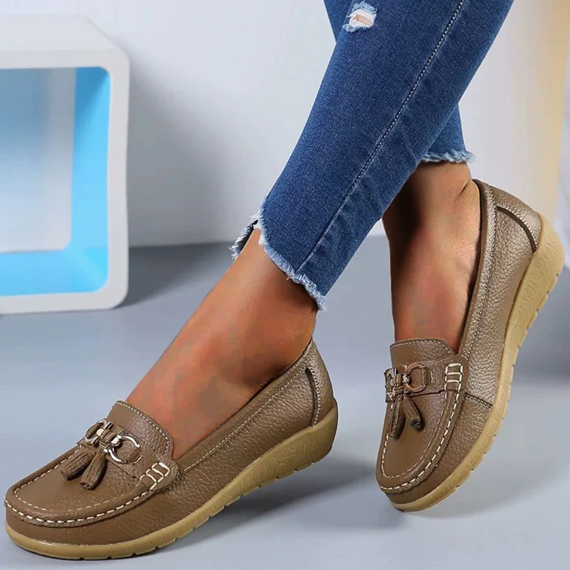 Comely Tassel Loafers