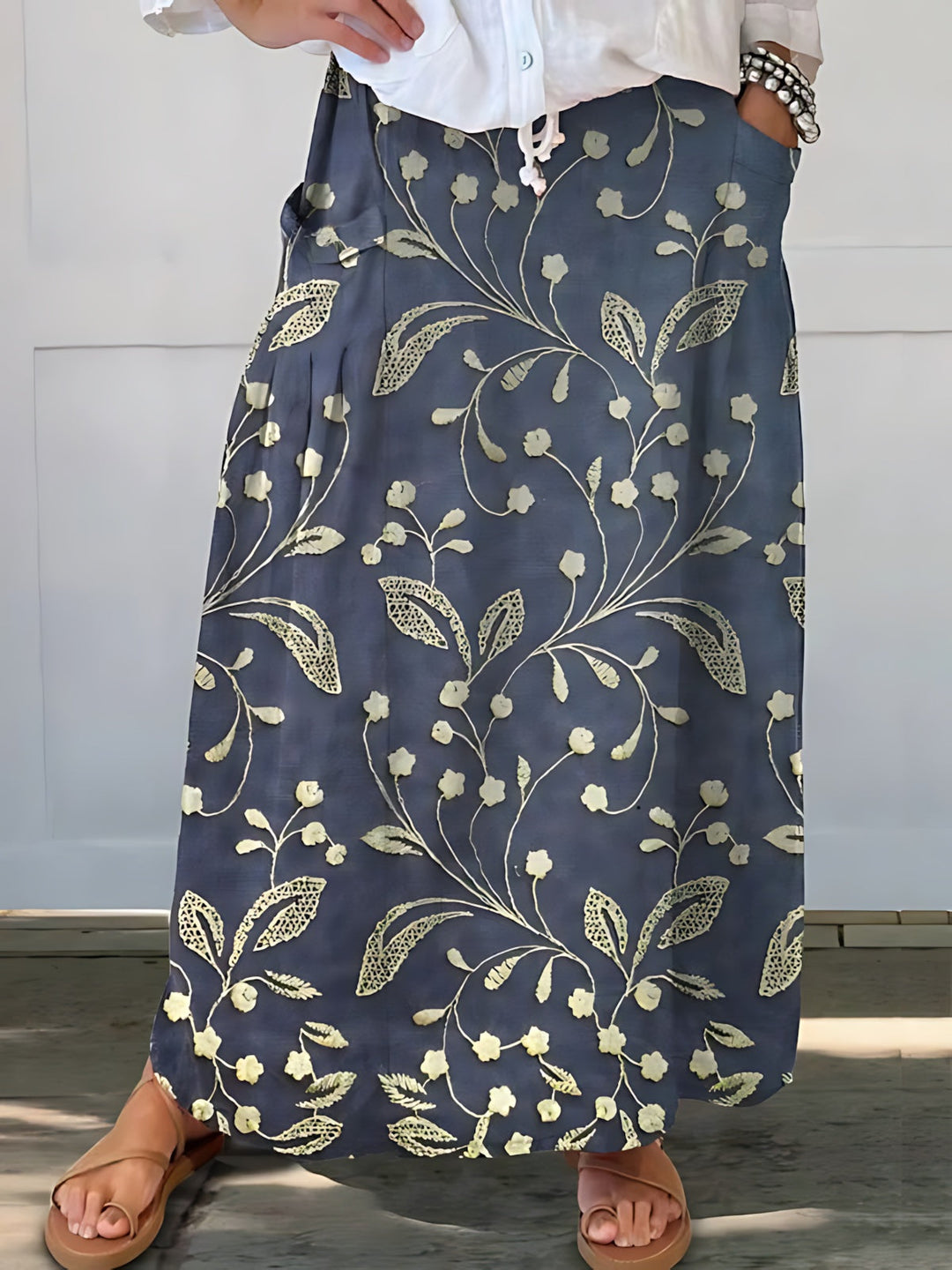 Daphne | High-Waist Ditsy Floral Flowy Midi Skirt